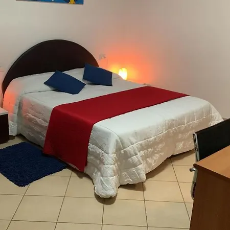 Un Letto Nel Parco Gasthuis *